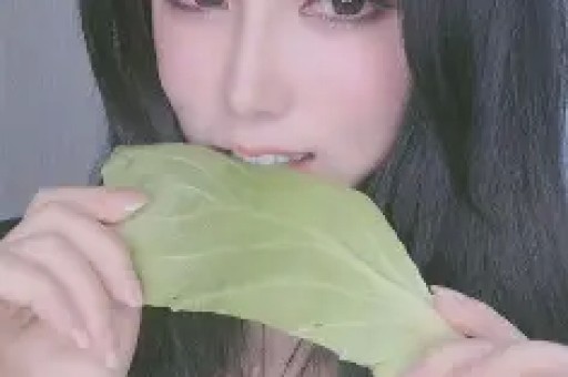 AI换脸造假、假唱翻车、邀劣迹艺人！那艺娜人设崩塌全记录